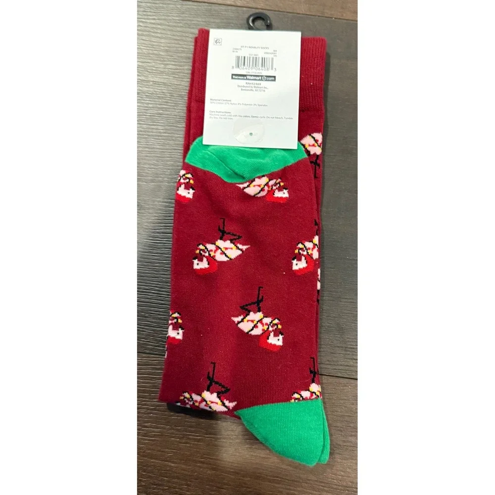 Holiday Time Womens 4-10 Crew Socks Red Flamingo Christmas Lights Novelty New